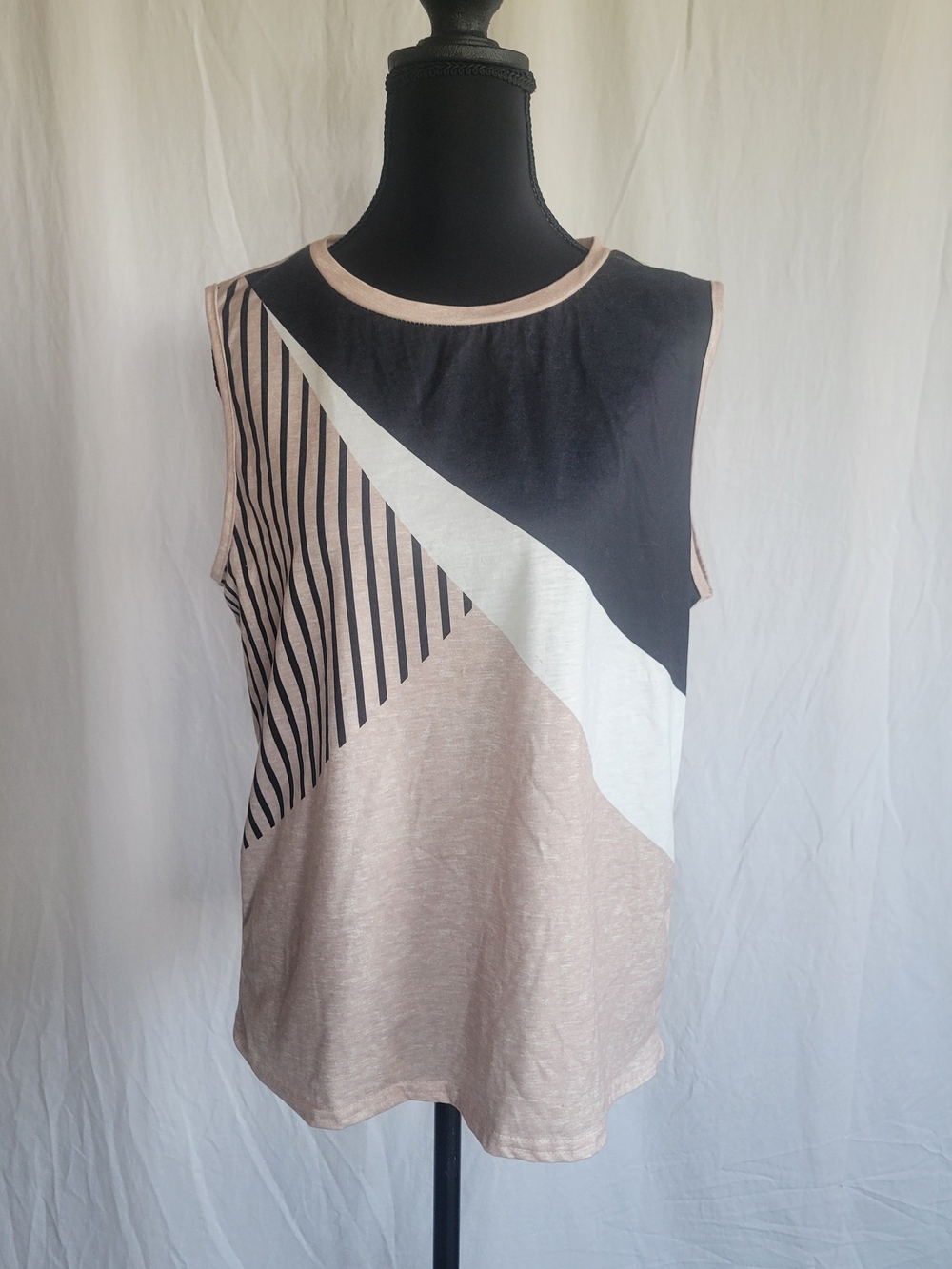 SHEIN Blush, Black & White Geometric Colorblock Tank